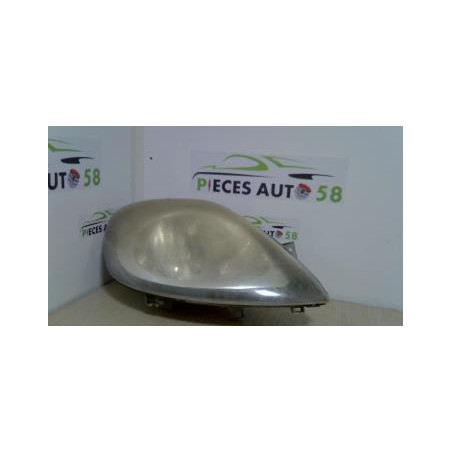 Optique avant principal droit (feux)(phare) RENAULT TRAFIC 2 PHASE 1 d’occasion