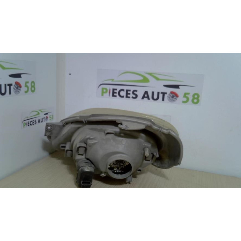 Optique avant principal droit (feux)(phare) RENAULT TRAFIC 2 PHASE 1 d’occasion