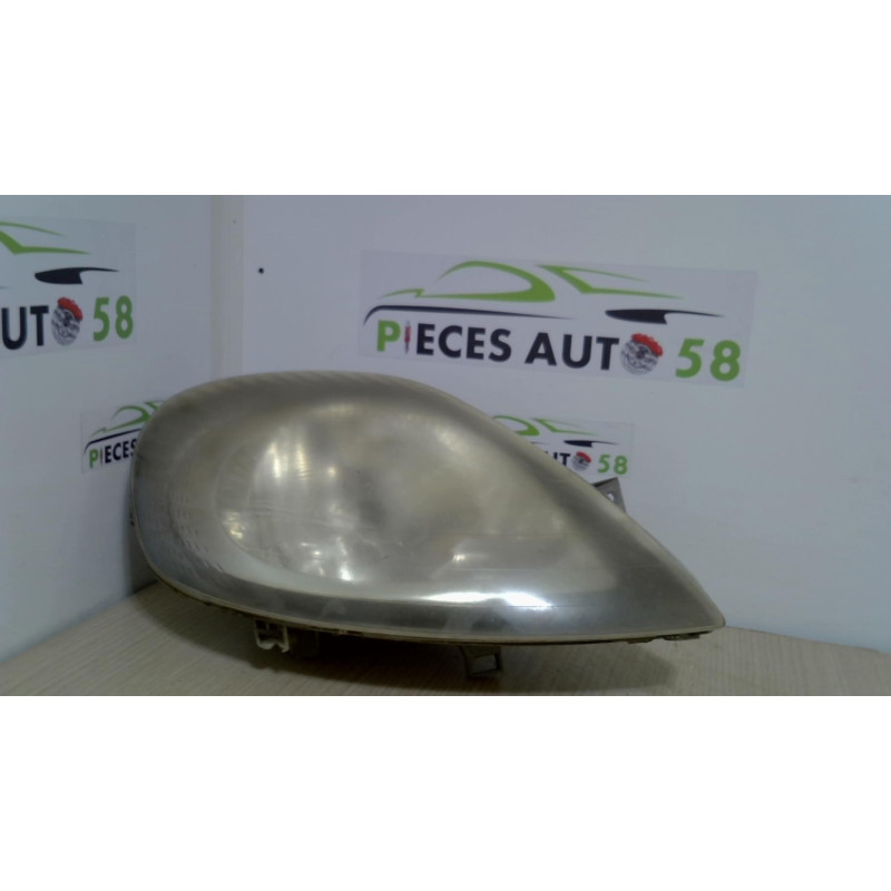 Optique avant principal droit (feux)(phare) RENAULT  d’occasion