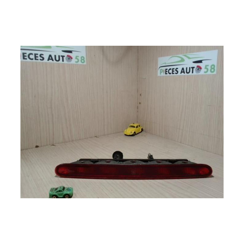Feu arriere stop central CITROEN  d’occasion