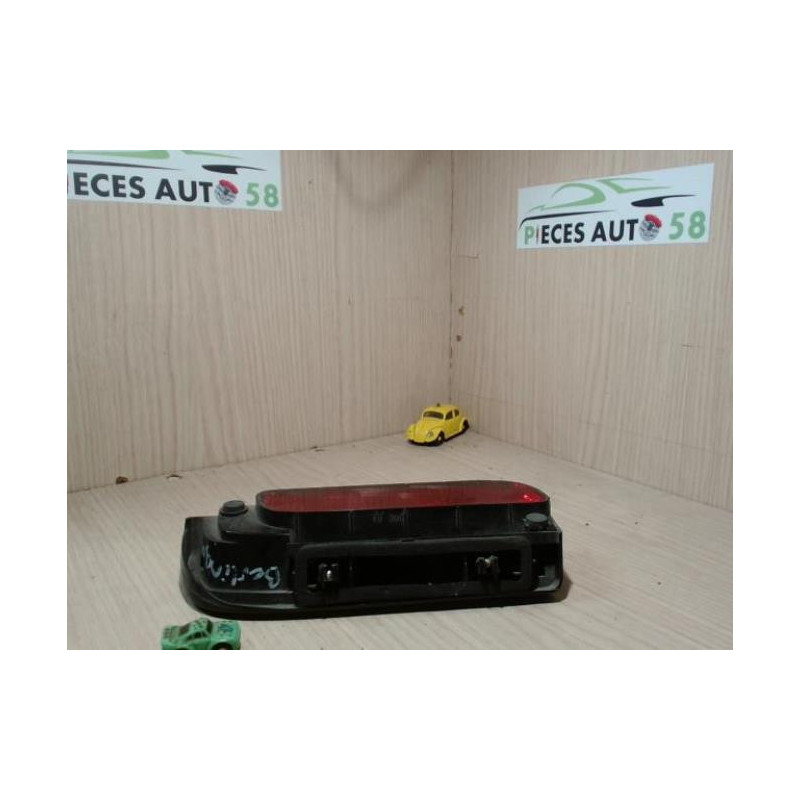 Feu arriere stop central CITROEN BERLINGO 1 PHASE 2 d’occasion