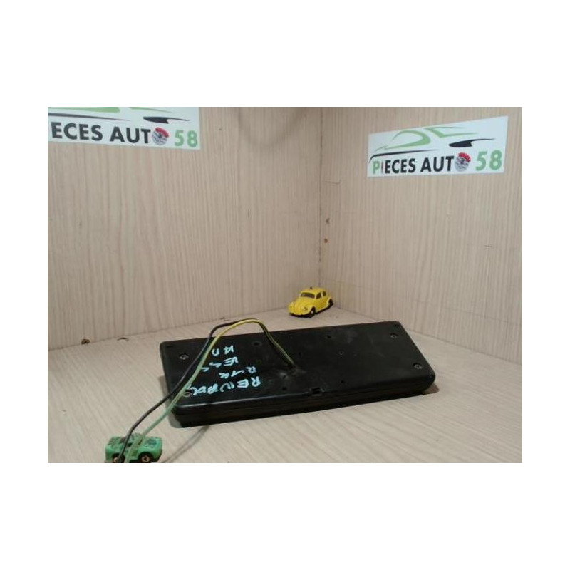 Feu arriere stop central RENAULT  d’occasion