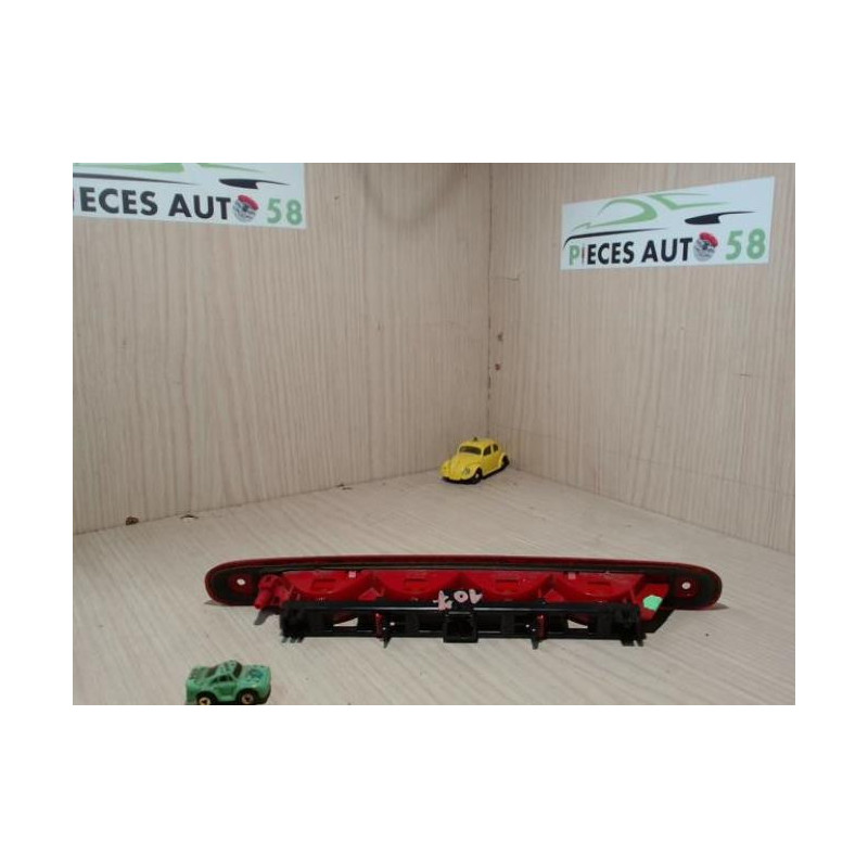 Feu arriere stop central PEUGEOT 107 PHASE 1 d’occasion