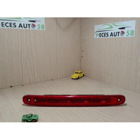 Feu arriere stop central PEUGEOT 107 PHASE 1 d’occasion