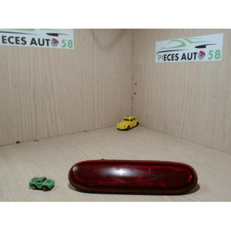 Feu arriere stop central RENAULT CLIO 1 PHASE 2 d’occasion