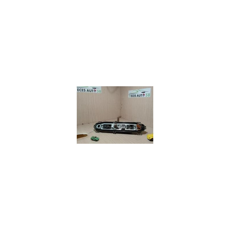 Platine feu arriere gauche RENAULT  d’occasion