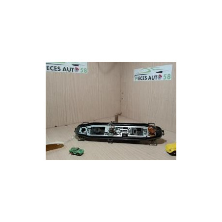 Platine feu arriere gauche RENAULT  d’occasion