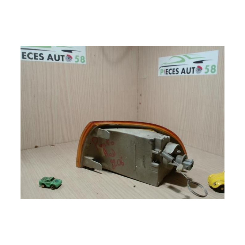 Repetiteur clignotant avant droit  (Feux) FIAT  d’occasion