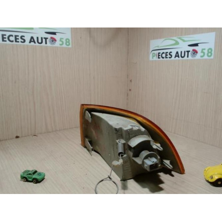 Repetiteur clignotant avant droit  (Feux) FIAT  d’occasion