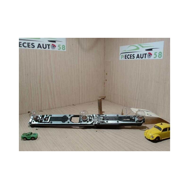 Platine feu arriere gauche RENAULT  d’occasion