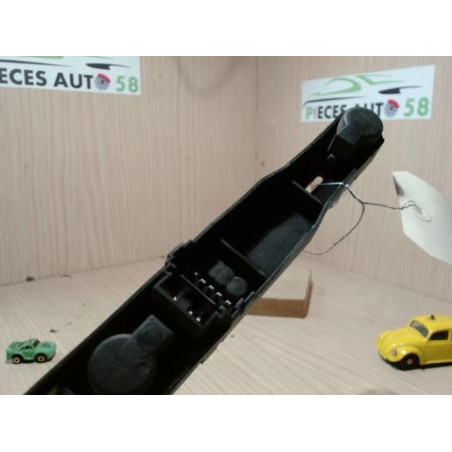 Platine feu arriere gauche RENAULT  d’occasion