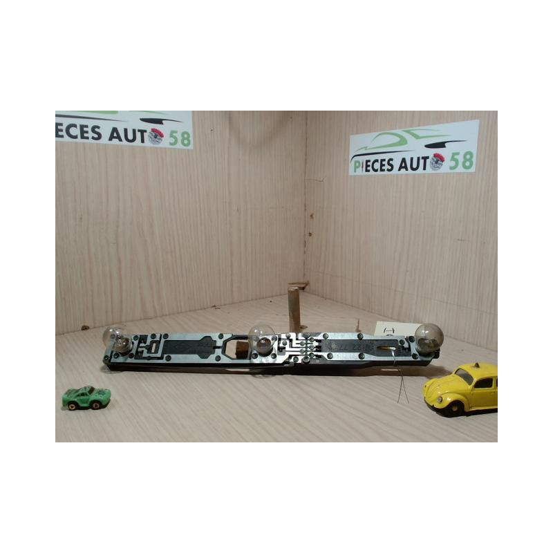 Platine feu arriere droit RENAULT  d’occasion
