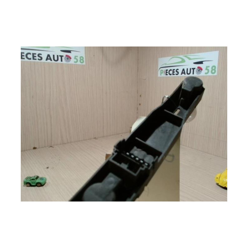 Platine feu arriere droit RENAULT  d’occasion
