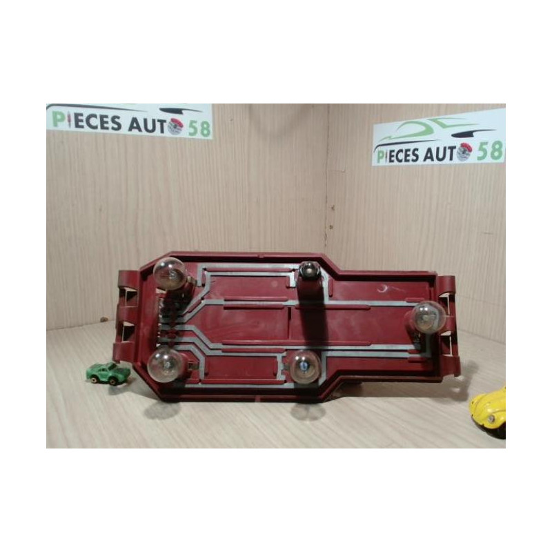 Platine feu arriere droit AUSTIN  d’occasion