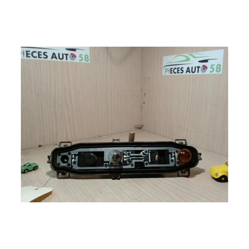 Platine feu arriere gauche RENAULT  d’occasion