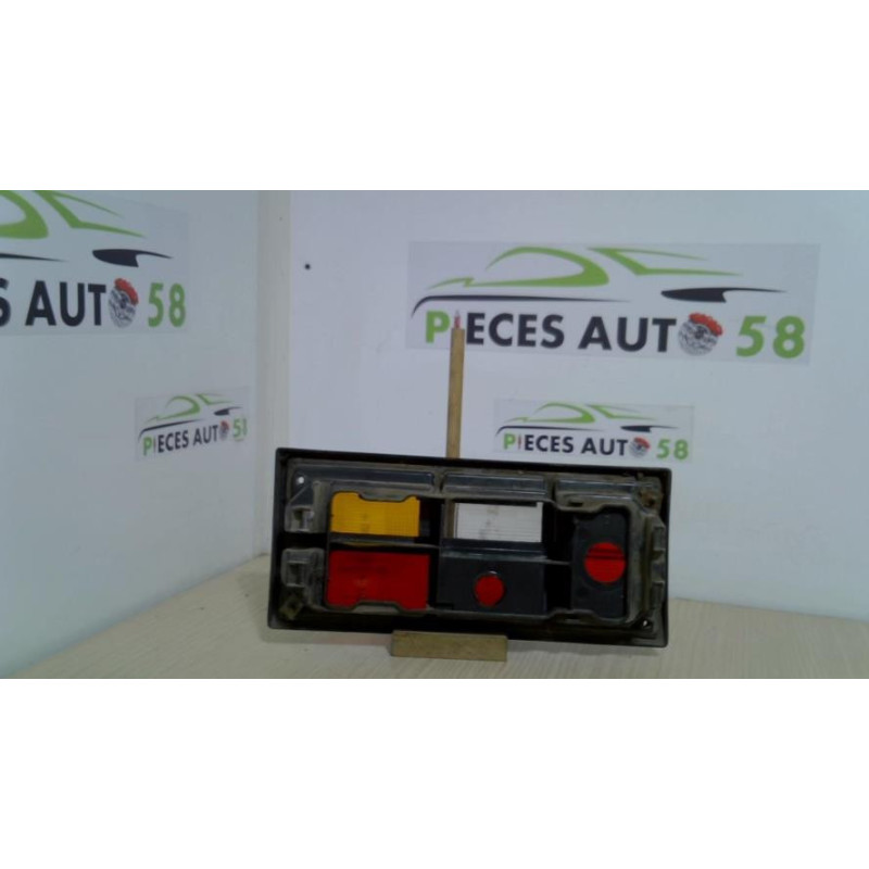 Feu arriere principal droit (feux) VOLKSWAGEN  d’occasion