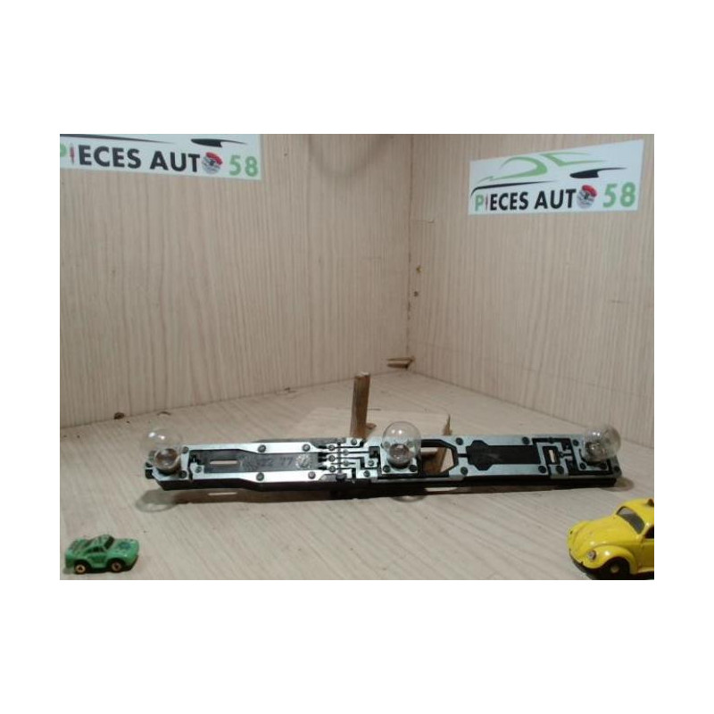 Platine feu arriere gauche RENAULT  d’occasion