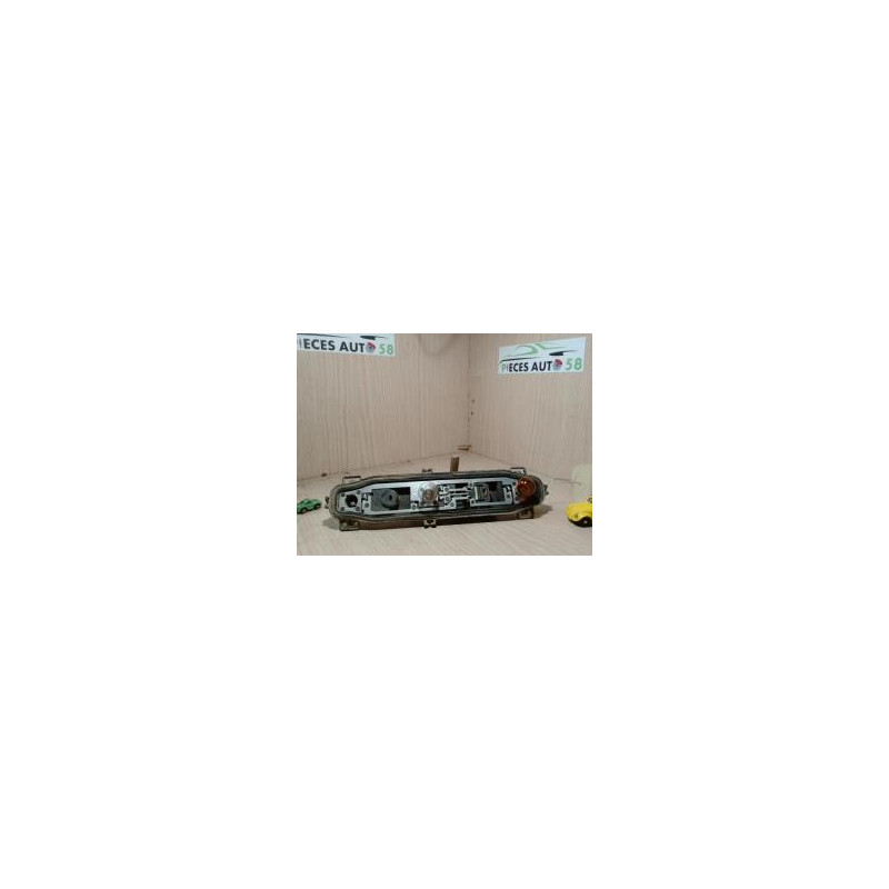 Platine feu arriere gauche RENAULT  d’occasion