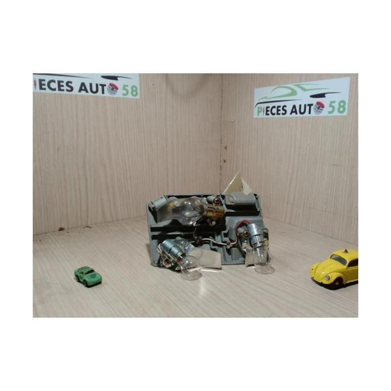 Platine feu arriere gauche TOYOTA  d’occasion