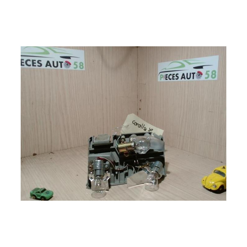 Platine feu arriere droit TOYOTA  d’occasion