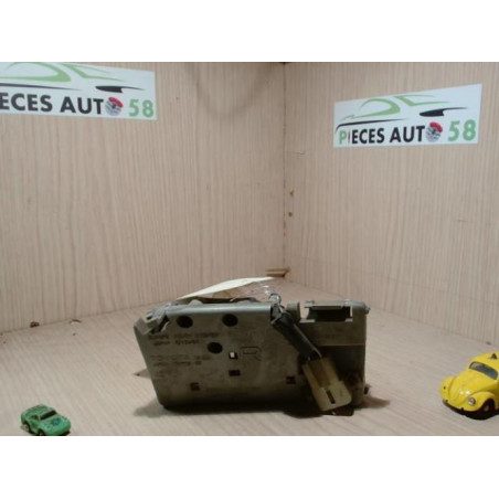Platine feu arriere droit TOYOTA  d’occasion