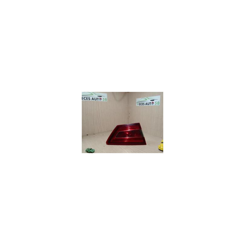Feu arriere secondaire gauche (feux) RENAULT CLIO 4 PHASE 1 d’occasion