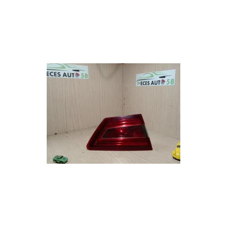 Feu arriere secondaire gauche (feux) RENAULT CLIO 4 PHASE 1 d’occasion