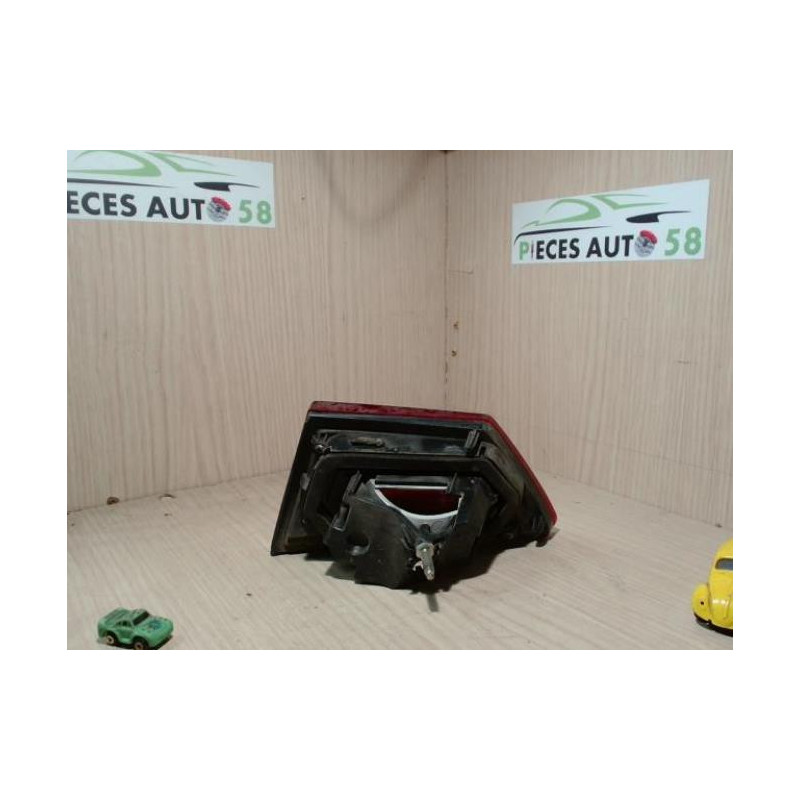 Feu arriere secondaire gauche (feux) RENAULT CLIO 4 PHASE 1 d’occasion