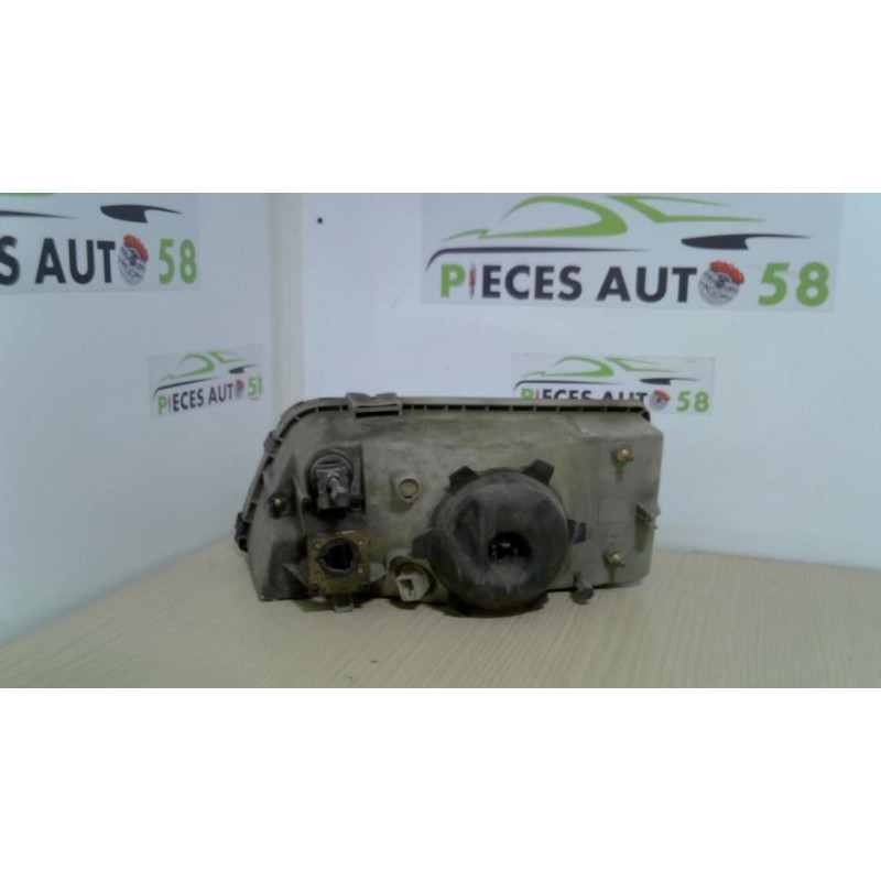 Optique avant principal droit (feux)(phare) PEUGEOT  d’occasion