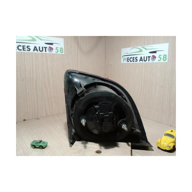Feu arriere secondaire gauche (feux) VOLKSWAGEN  d’occasion