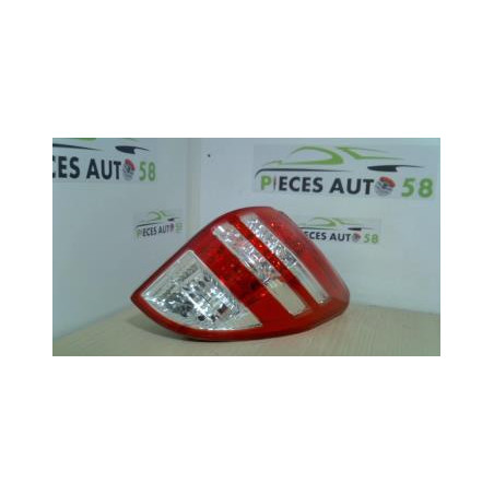 Feu arriere principal droit (feux) TOYOTA RAV4 3 PHASE 2 d’occasion