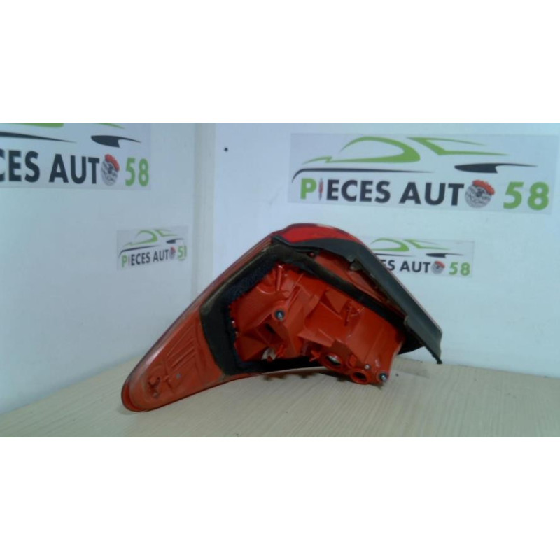 Feu arriere principal droit (feux) TOYOTA RAV4 3 PHASE 2 d’occasion