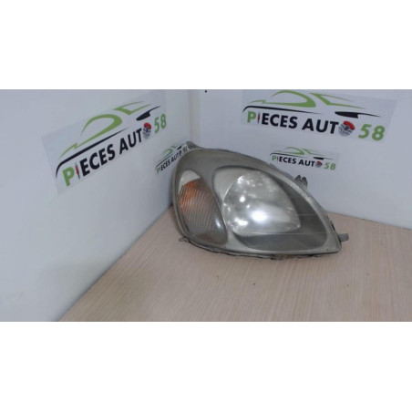 Optique avant principal droit (feux)(phare) TOYOTA YARIS 1 PHASE 2 d’occasion