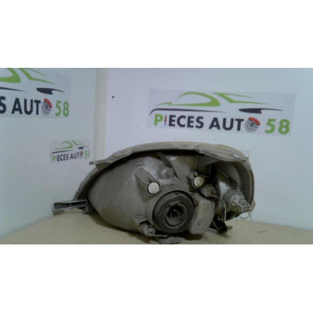 Optique avant principal droit (feux)(phare) TOYOTA YARIS 1 PHASE 2 d’occasion