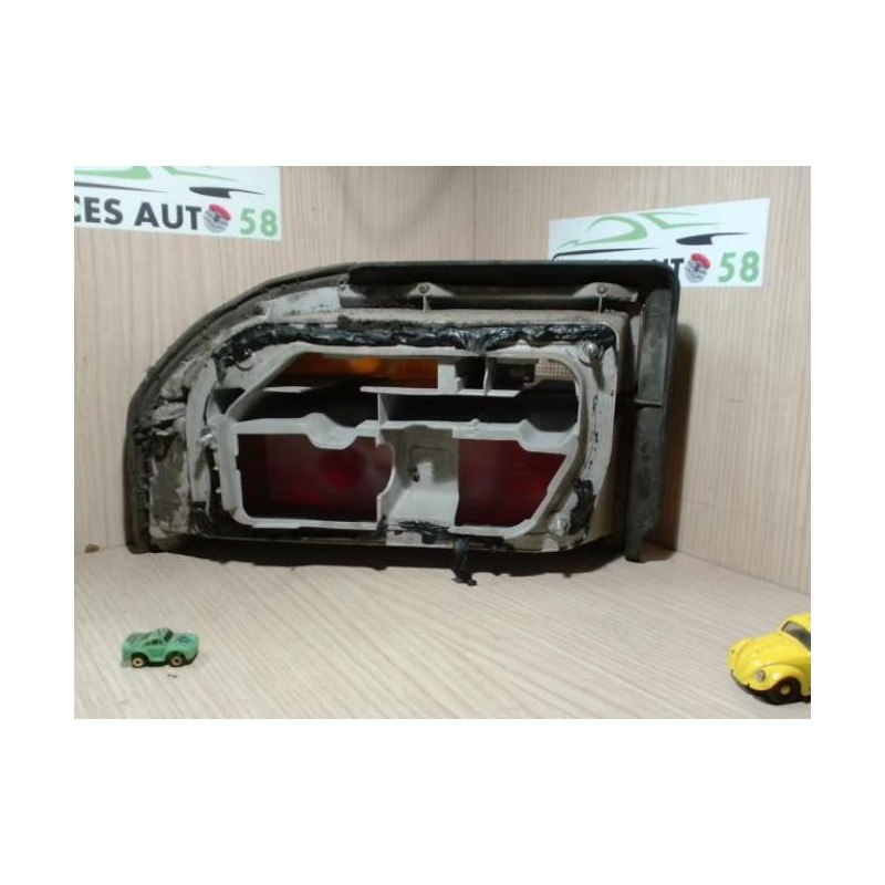 Feu arriere principal droit (feux) MITSUBISHI  d’occasion