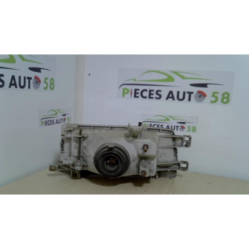 Optique avant principal gauche (feux)(phare) TOYOTA  d’occasion