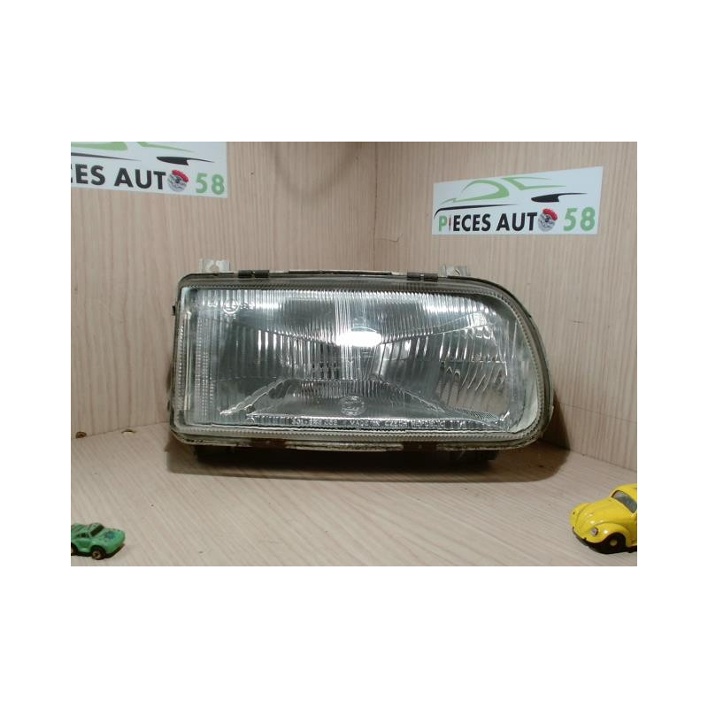 Optique avant principal droit (feux)(phare) SKODA  d’occasion
