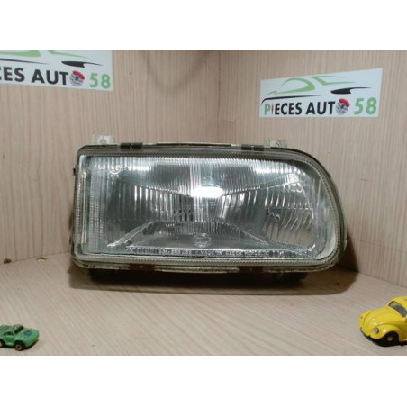Optique avant principal droit (feux)(phare) SKODA  d’occasion