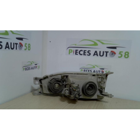 Optique avant principal droit (feux)(phare) TOYOTA  d’occasion