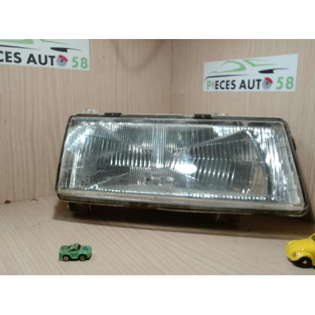 Optique avant principal droit (feux)(phare) SKODA  d’occasion