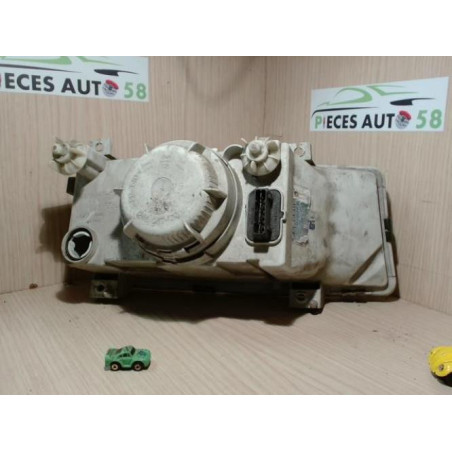 Optique avant principal gauche (feux)(phare) SKODA  d’occasion