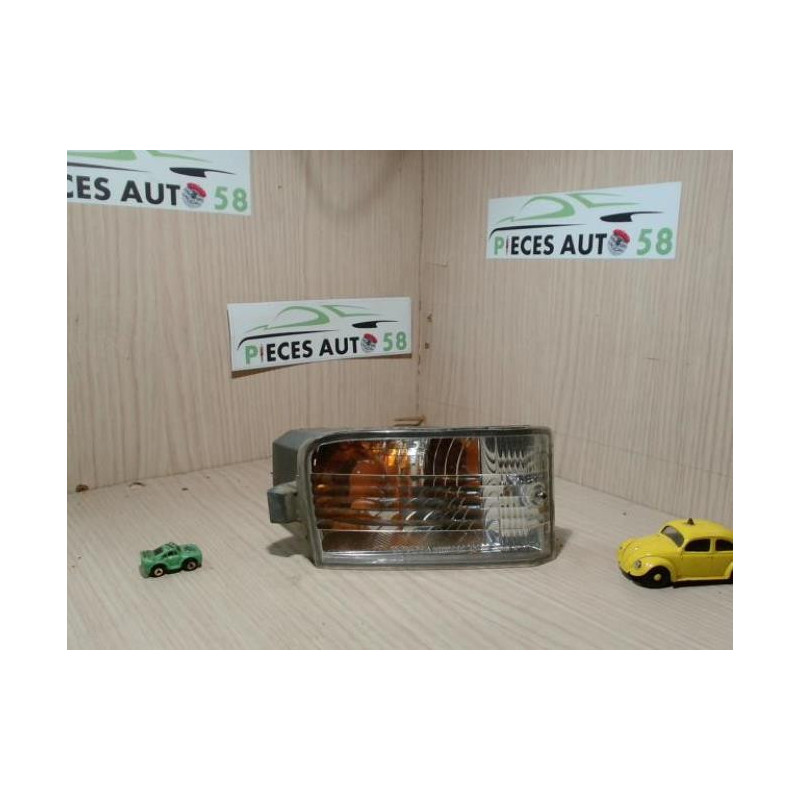 Optique avant secondaire droit (feux)(clignotant) TOYOTA RAV4 2 PHASE 1 d’occasion