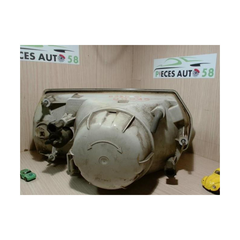 Optique avant principal gauche (feux)(phare) SKODA FAVORIT PHASE 1 d’occasion