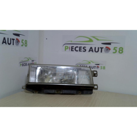 Optique avant principal droit (feux)(phare) TOYOTA  d’occasion