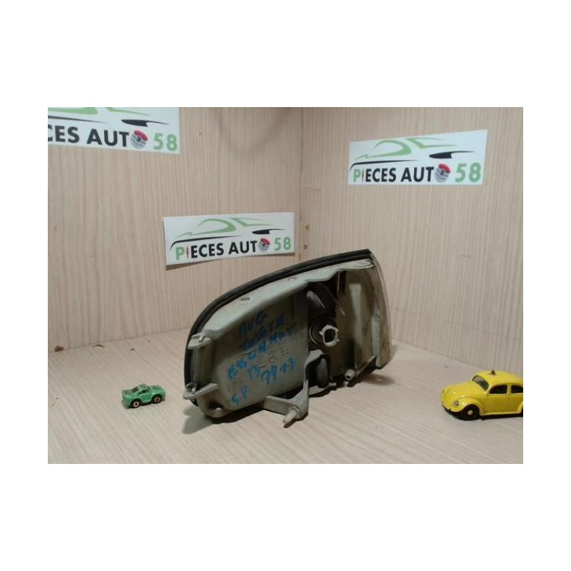 Optique avant secondaire gauche (feux)(clignotant) TOYOTA  d’occasion