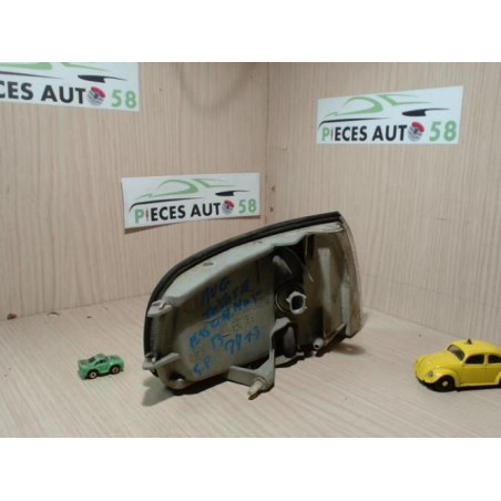 Optique avant secondaire gauche (feux)(clignotant) TOYOTA  d’occasion