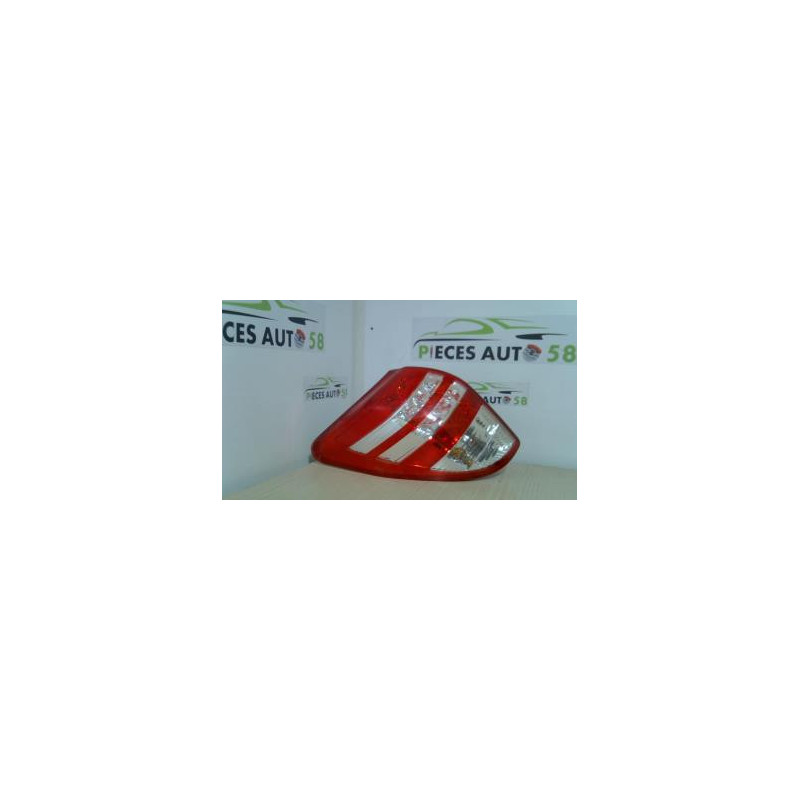 Feu arriere principal gauche (feux) TOYOTA RAV4 3 PHASE 2 d’occasion