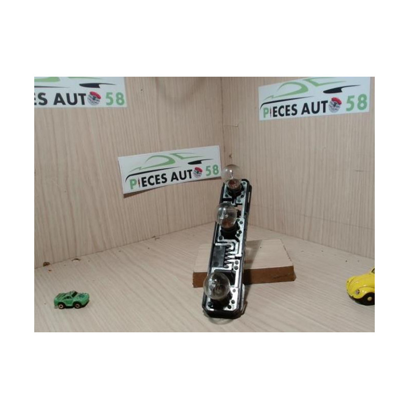 Platine feu arriere gauche PEUGEOT 306 BREAK d’occasion