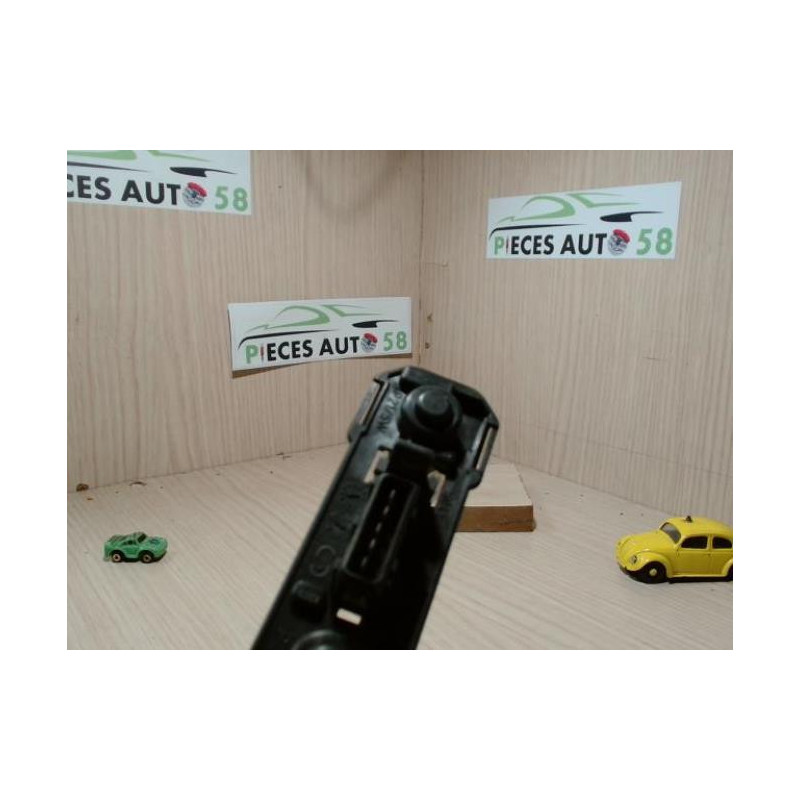 Platine feu arriere gauche PEUGEOT 306 BREAK d’occasion
