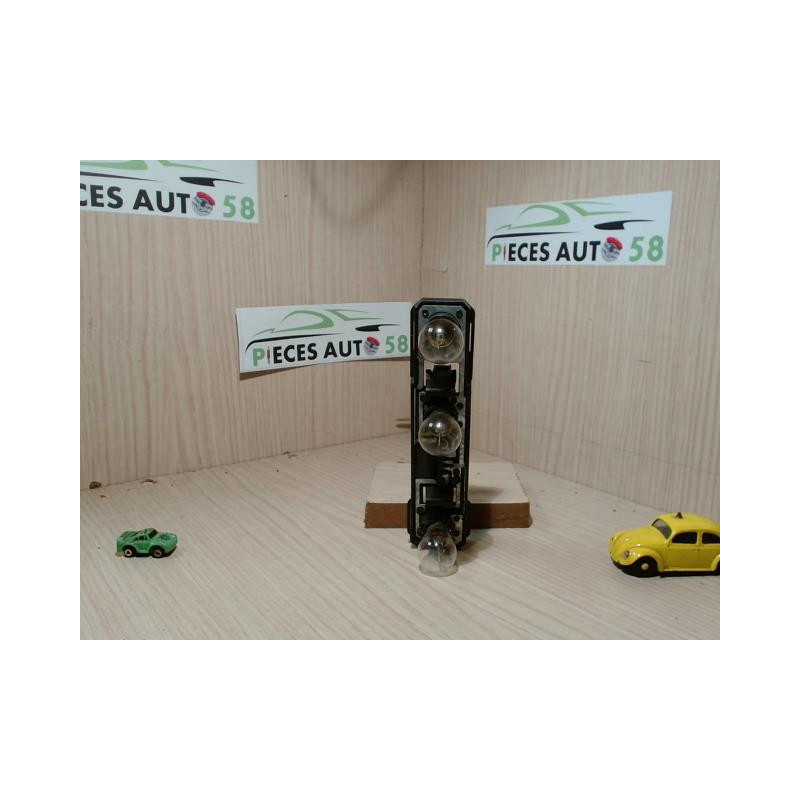 Platine feu arriere droit PEUGEOT  d’occasion